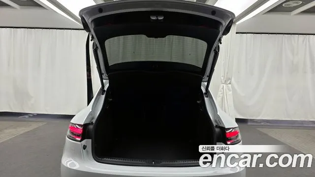 Porsche Macan 2021 — фото 20