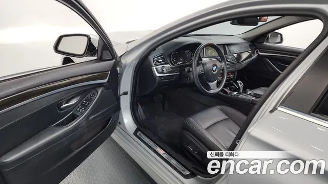 BMW 5-Series 2014 — фото 10