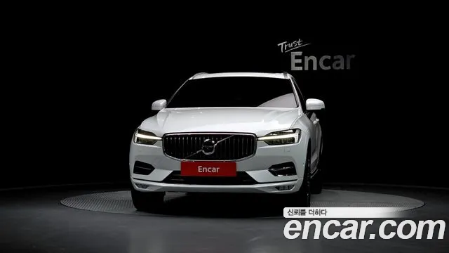 Volvo XC60 2021 — фото 3