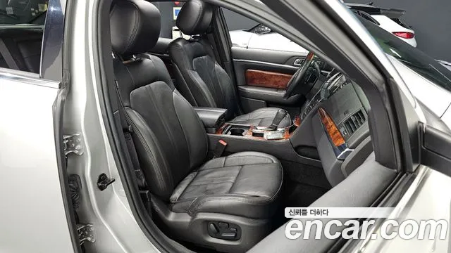 Lincoln MKS 2014 — фото 10