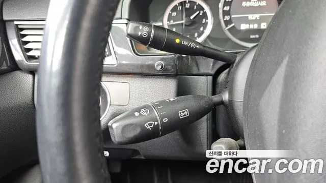 Mercedes-Benz E-Class 2010 — фото 18
