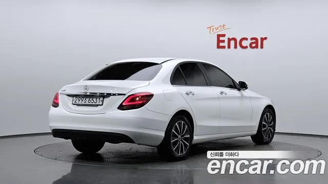 Mercedes-Benz C-Class 2019 — фото 2