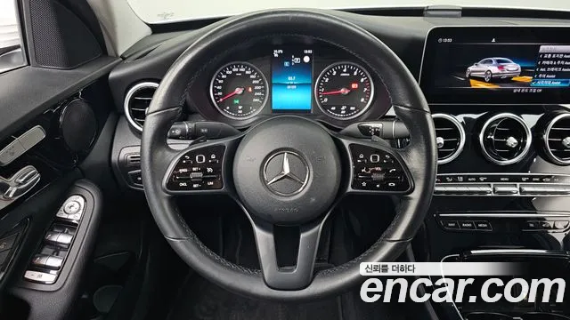 Mercedes-Benz C-Class 2019 — фото 13