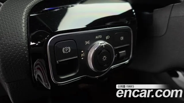 Mercedes-Benz A-Class 2023 — фото 18