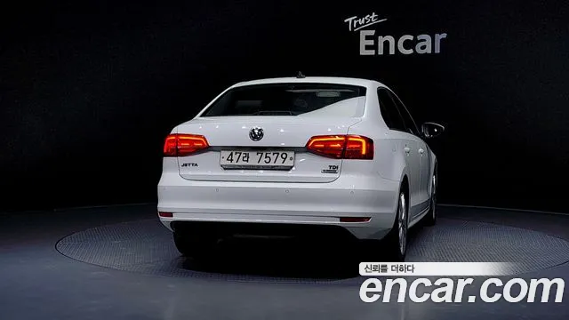 Volkswagen Jetta 2015 — фото 4