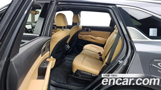 Kia Sorento 2023 — фото 12
