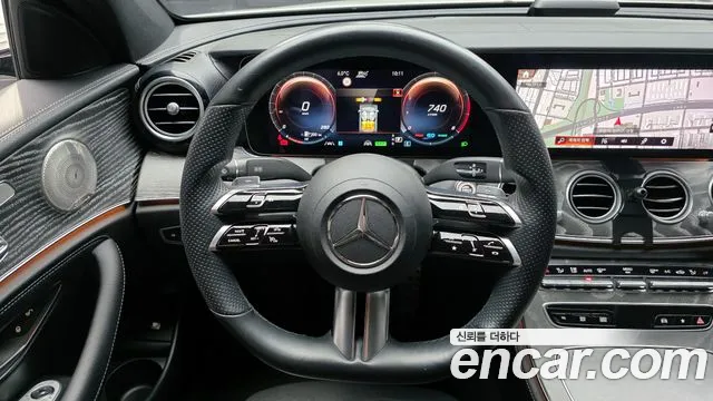 Mercedes-Benz E-Class 2022 — фото 13