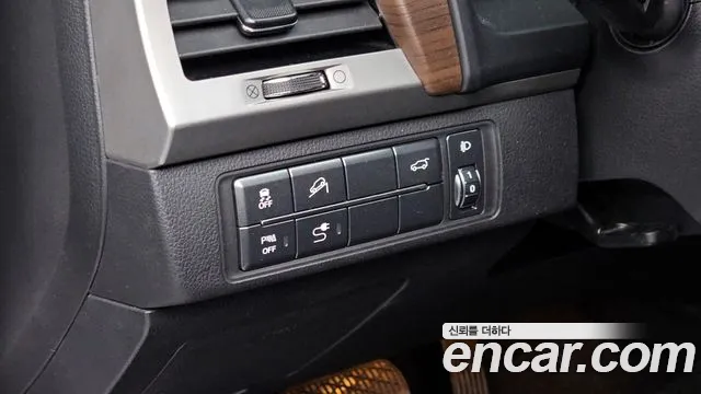KG_Mobility_Ssangyong Rexton 2018 — фото 16