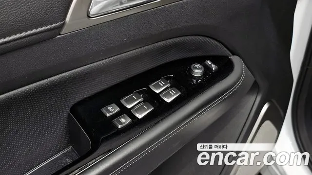 KG_Mobility_Ssangyong Rexton 2018 — фото 18