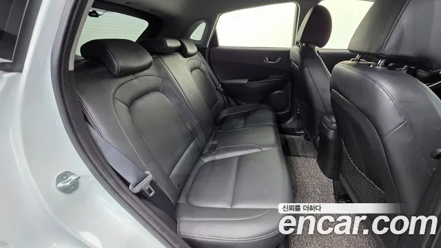 Hyundai Kona 2018 — фото 19