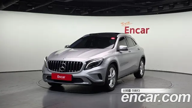 Mercedes-Benz GLA-Class 2015 — фото 1