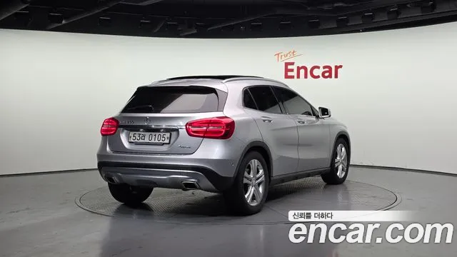 Mercedes-Benz GLA-Class 2015 — фото 2
