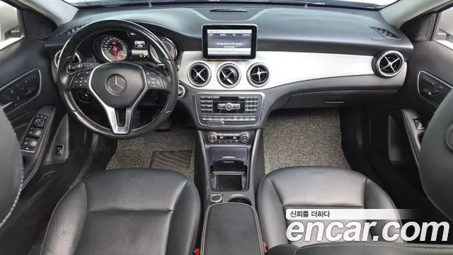 Mercedes-Benz GLA-Class 2015 — фото 7
