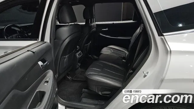 Hyundai Santafe 2021 — фото 12