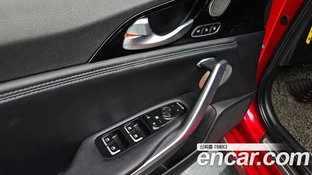 Kia Stinger 2018 — фото 18