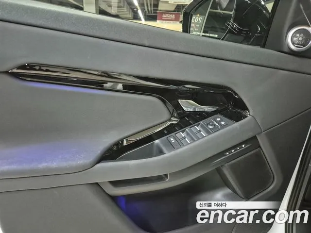 Land Rover Range Rover Evoque 2025 — фото 9