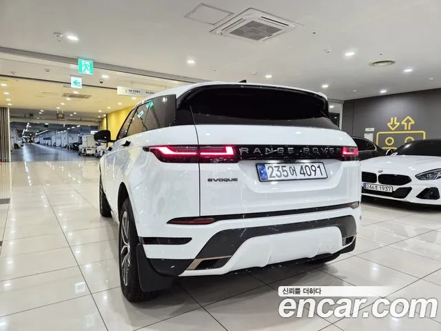Land Rover Range Rover Evoque 2025 — фото 4