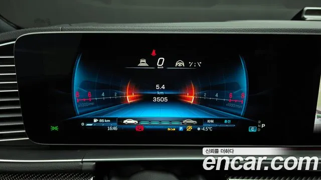 Mercedes-Benz GLE-Class 2025 — фото 8