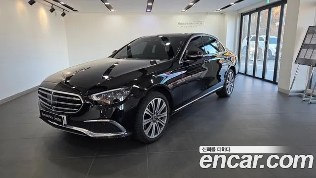 Mercedes-Benz E-Class 2023 — фото 1