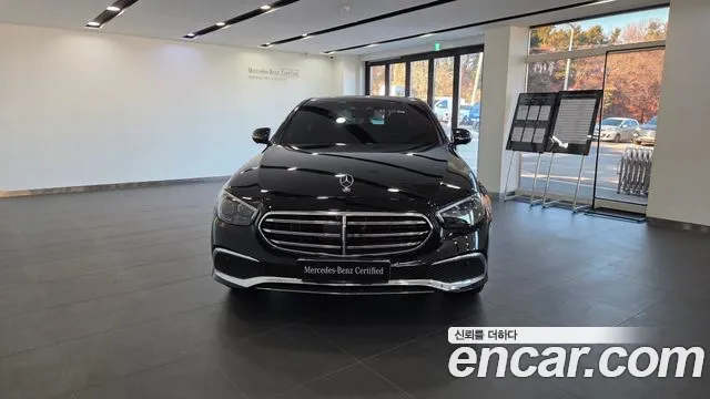 Mercedes-Benz E-Class 2023 — фото 3