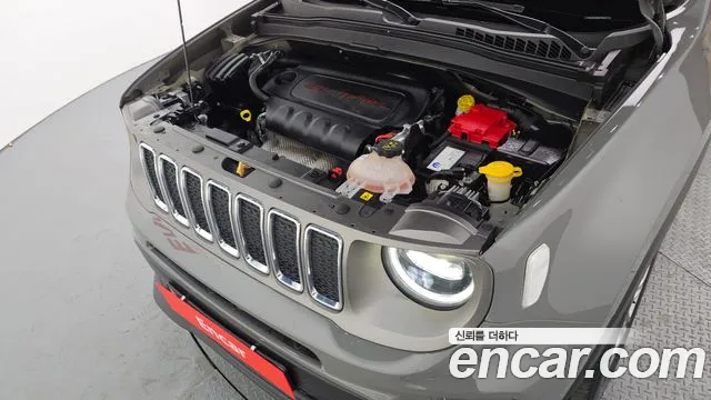 Jeep Renegade 2021 — фото 6