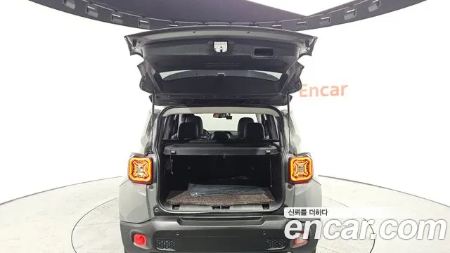 Jeep Renegade 2021 — фото 20