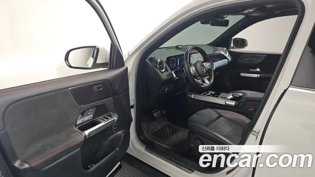 Mercedes-Benz GLB-Class 2022 — фото 11