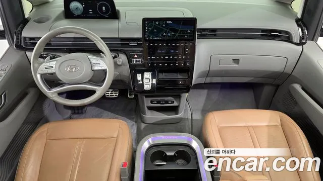 Hyundai Staria 2022 — фото 7