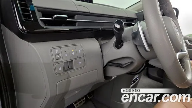Hyundai Staria 2022 — фото 15
