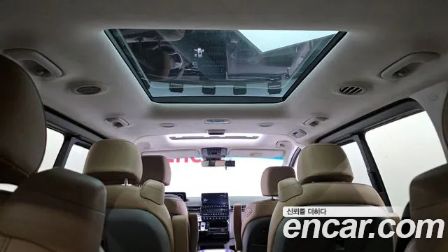 Hyundai Staria 2022 — фото 19