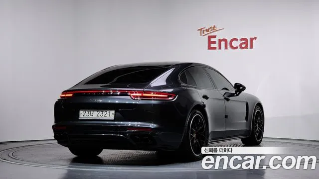 Porsche Panamera 2019 — фото 2