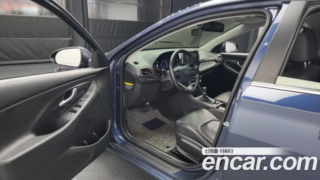 Hyundai i30 2018 — фото 10