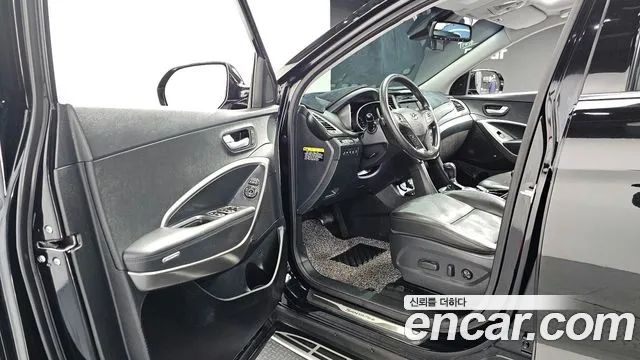Hyundai Santafe 2017 — фото 10