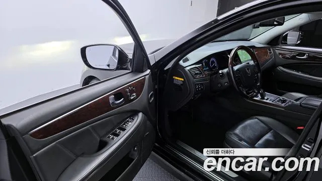 Hyundai Equus 2015 — фото 11