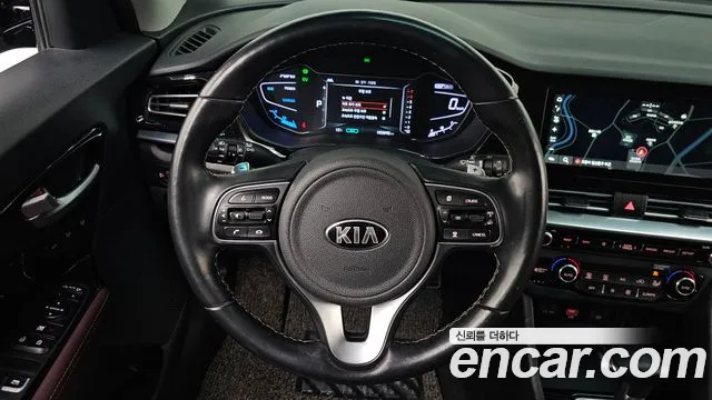 Kia Niro 2020 — фото 12
