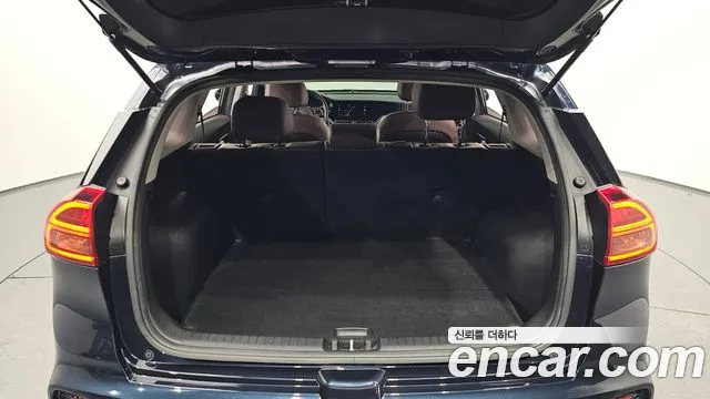Kia Niro 2020 — фото 19