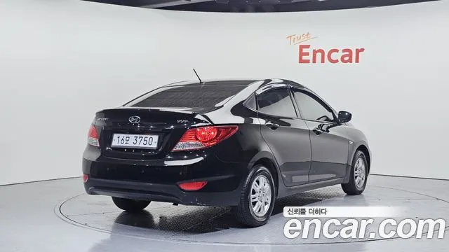 Hyundai Accent 2014 — фото 2