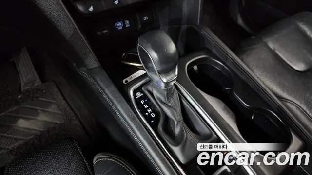 Hyundai Santafe 2019 — фото 9