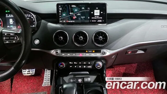 Kia Stinger 2021 — фото 14