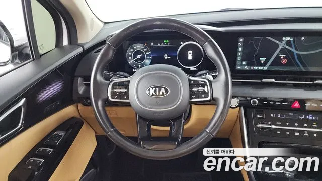 Kia Canival 2021 — фото 13