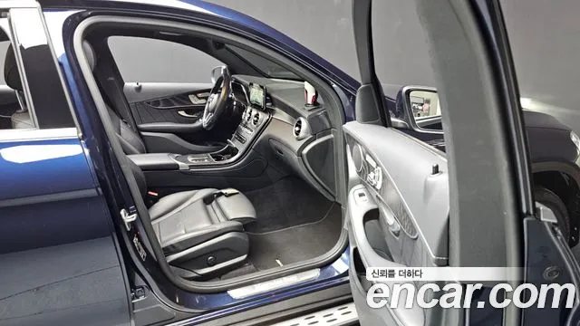 Mercedes-Benz GLC-Class 2023 — фото 12
