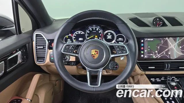 Porsche Cayenne 2022 — фото 13
