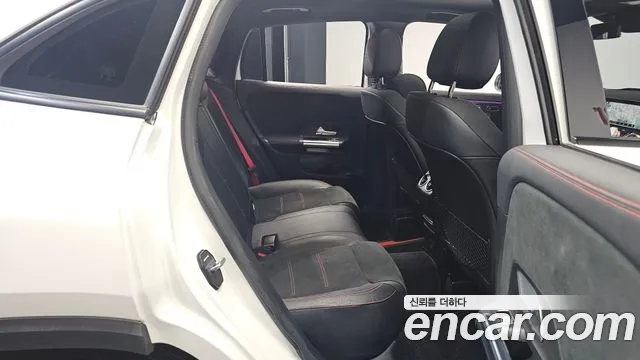 Mercedes-Benz GLA-Class 2021 — фото 12