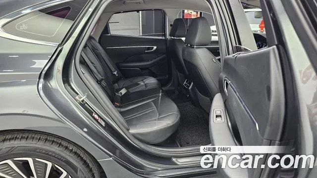 Hyundai Sonata 2020 — фото 12