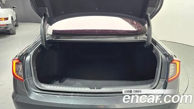 Hyundai Sonata 2020 — фото 20