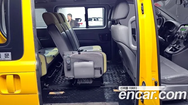 Hyundai Starex 2015 — фото 11
