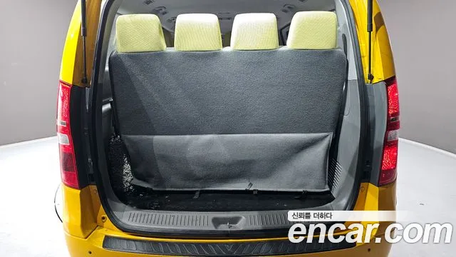 Hyundai Starex 2015 — фото 20