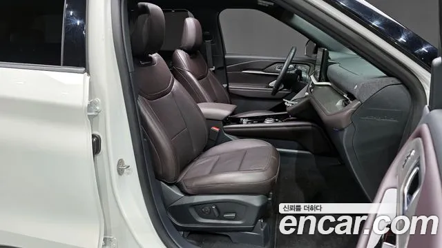 Ford Explorer 2025 — фото 11