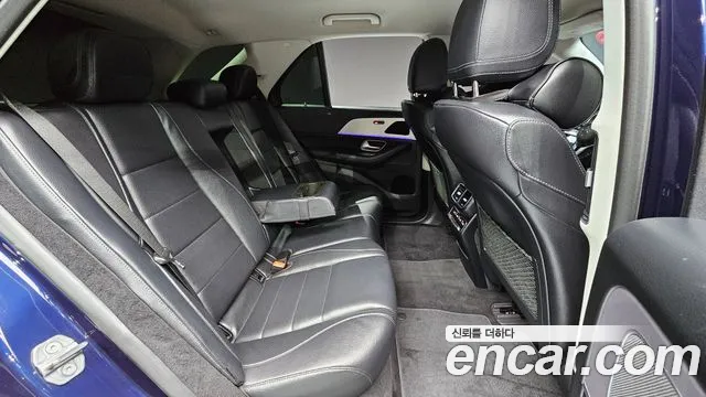 Mercedes-Benz GLE-Class 2019 — фото 19