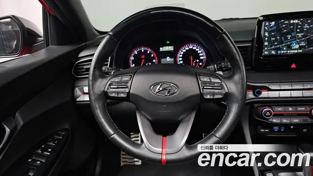 Hyundai Veloster 2019 — фото 13